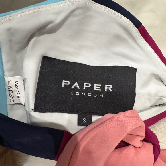 Paper London
Bandeau Knotted Bikini Top Small
Rainbow Multi Worn a few times - Picture 3 of 5